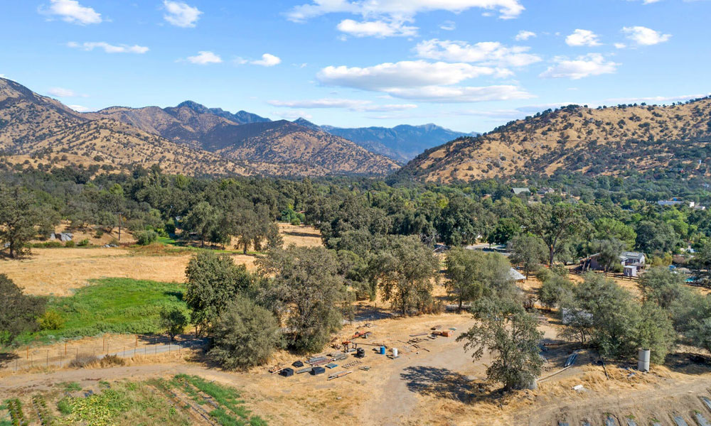 41849 N Fork Drive, Three Rivers, CA 93271