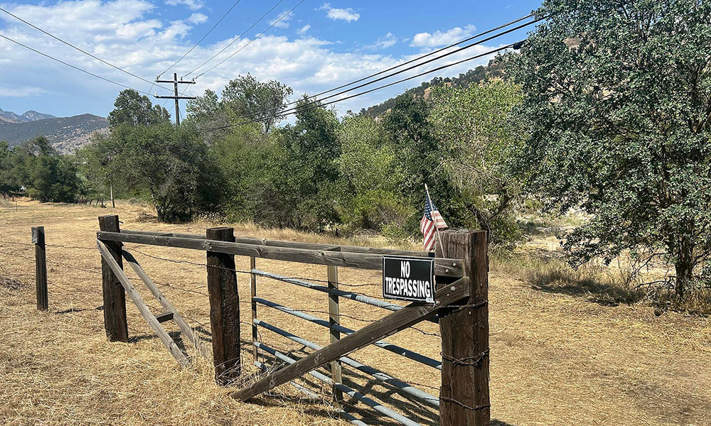 42001 North Fork Drive, Three Rivers, CA 93271